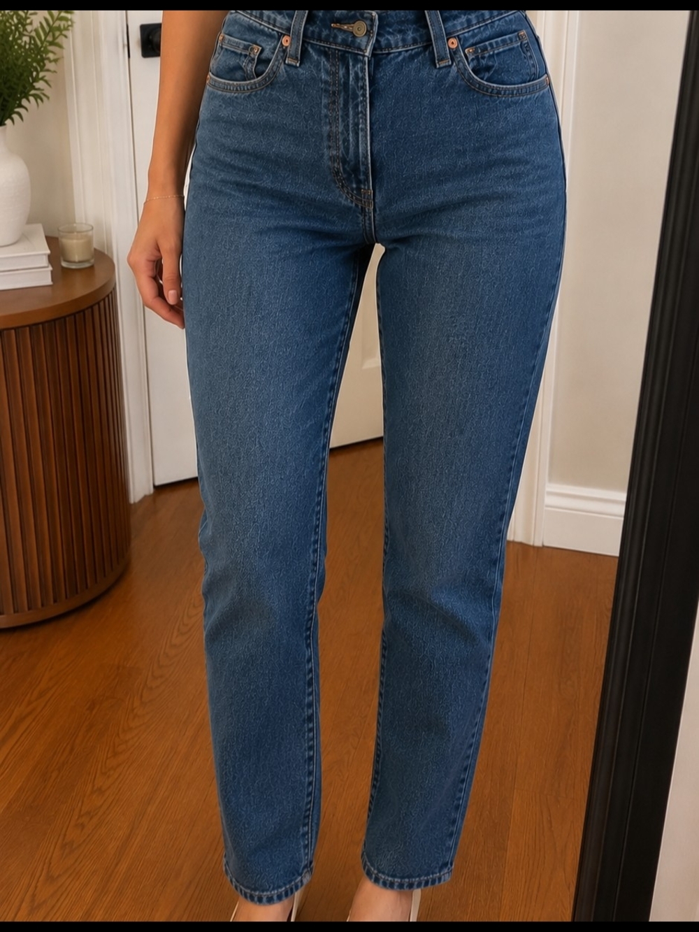 Levi's Classic High-Rise Blue Women's Highwaisted Mom's Jeans